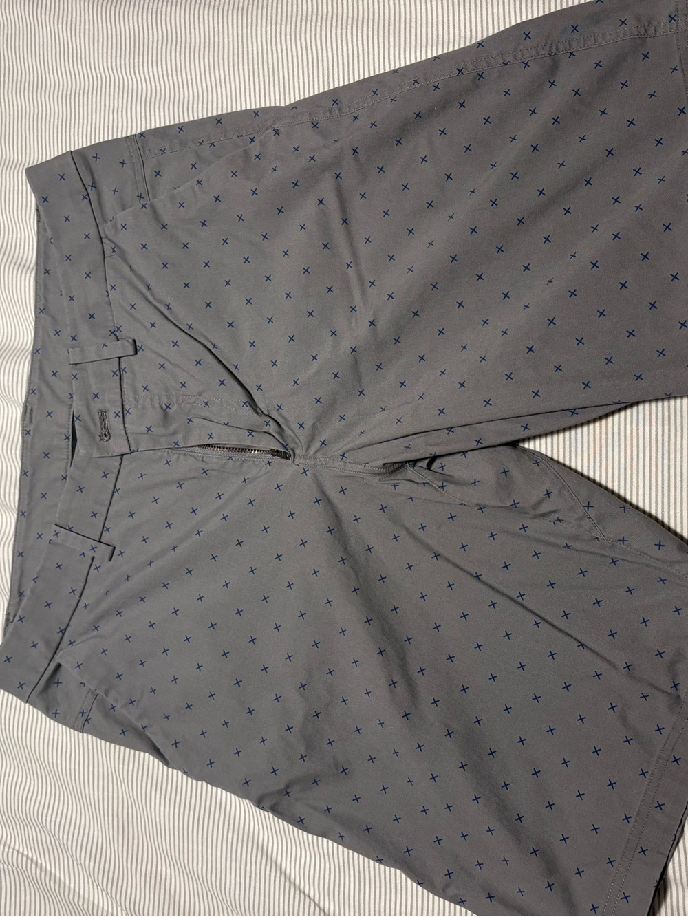 Lululemon Shorts Mens 36 Grey Navy Cross X Pattern The Works Chino Golf